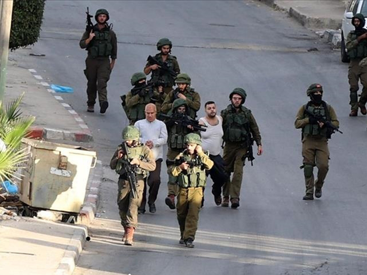 الاحتلال الإسرائيلي يعتقل 25 فلسطينيا .. من الضفة الغربية