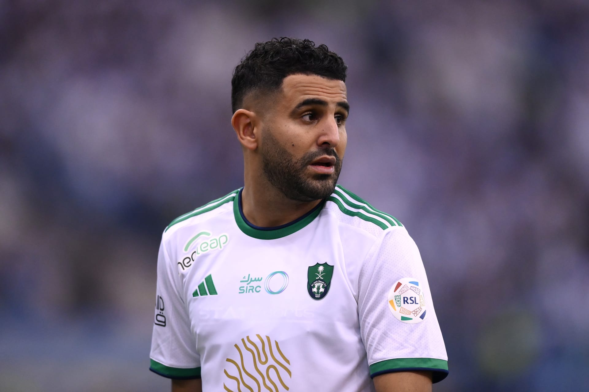 أهلي جدة يعوّل على خبرة محرز لحسم لقاء الوحدة في الجولة 29 من دوري روشن