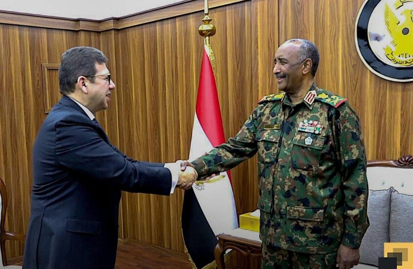 البرهان خلال استقبال رئيس المخابرات:دور مصر تاريخى فى مساندة السودان