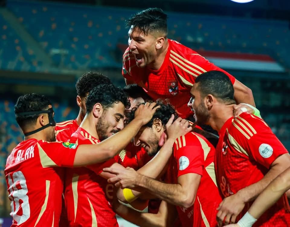 "الكاف" يعلن مواعيد نصف نهائى دورى أبطال إفريقيا
