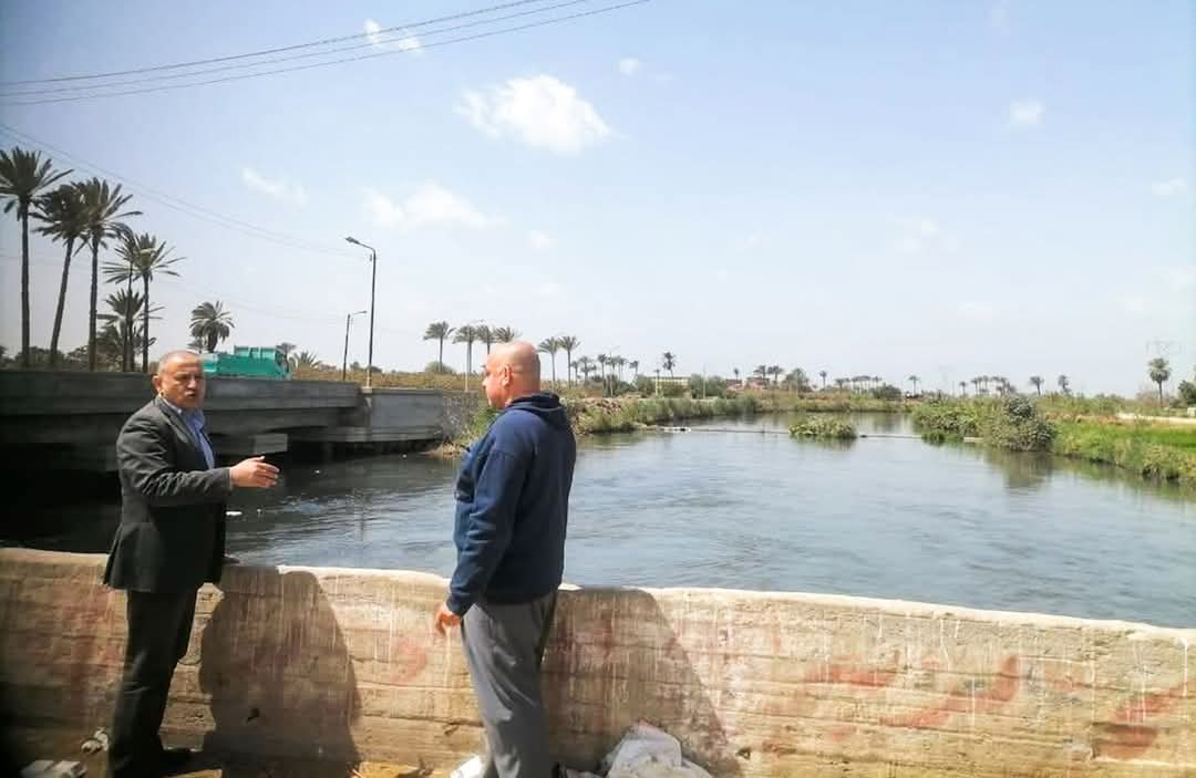 وزير الرى يتابع حالة منظومة الصرف الزراعى 