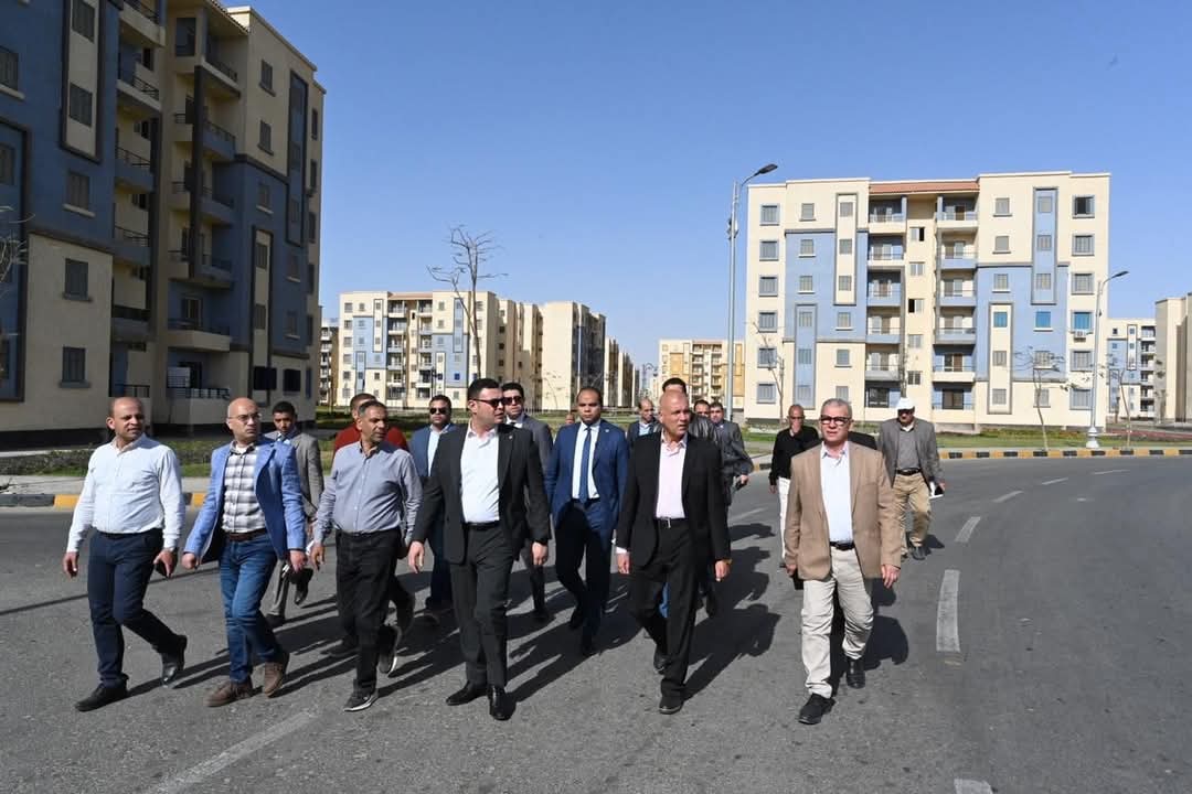 وزير الإسكان يتفقد وحدات المبادرة الرئاسية "سكن لكل المصريين" بحدائق العاصمة