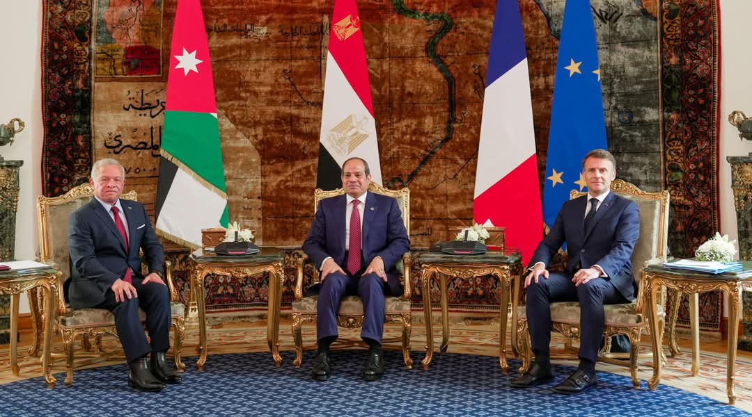 قمة القاهرة تحذر: الحرب تهدد المنطقة ..والسلام يبدأ من غزة