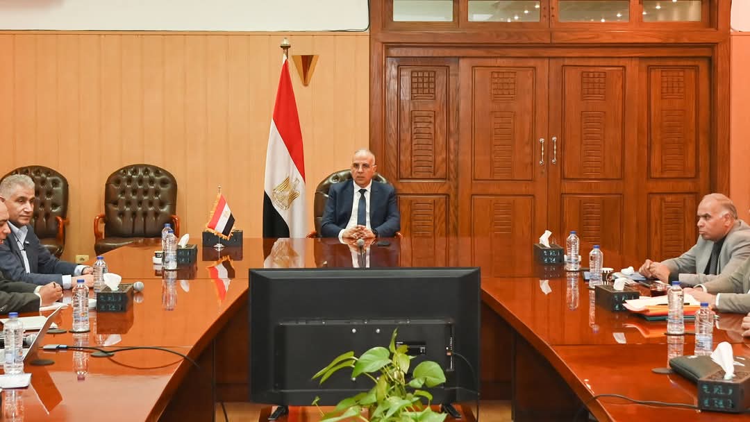 وزير الرى يبحث مقترح تنفيذ "مشروع رقمنة المساقى الخصوصية" بالتنسيق مع الزراعة