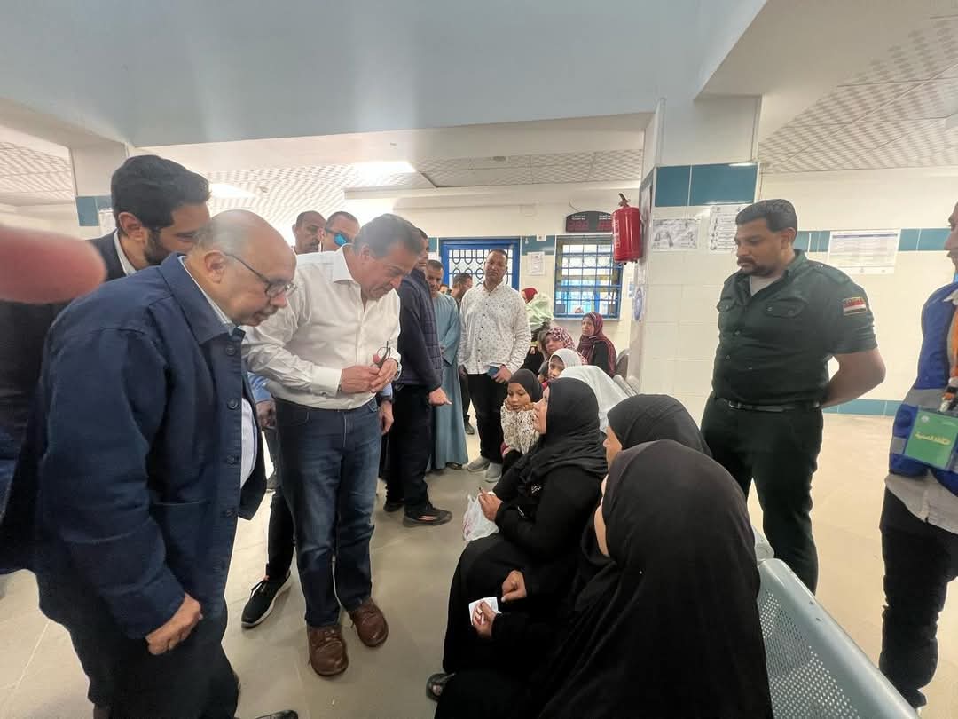 وزير الصحة يتفقد عددًا من المنشآت الطبية بأسيوط