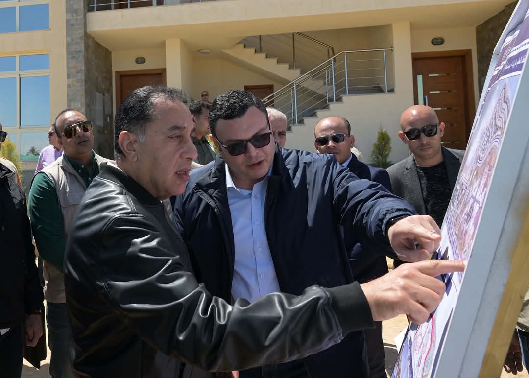 رئيس الوزراء يتفقد مشروع "مارينا 8 "على 179 فداناً - الخبر لايف