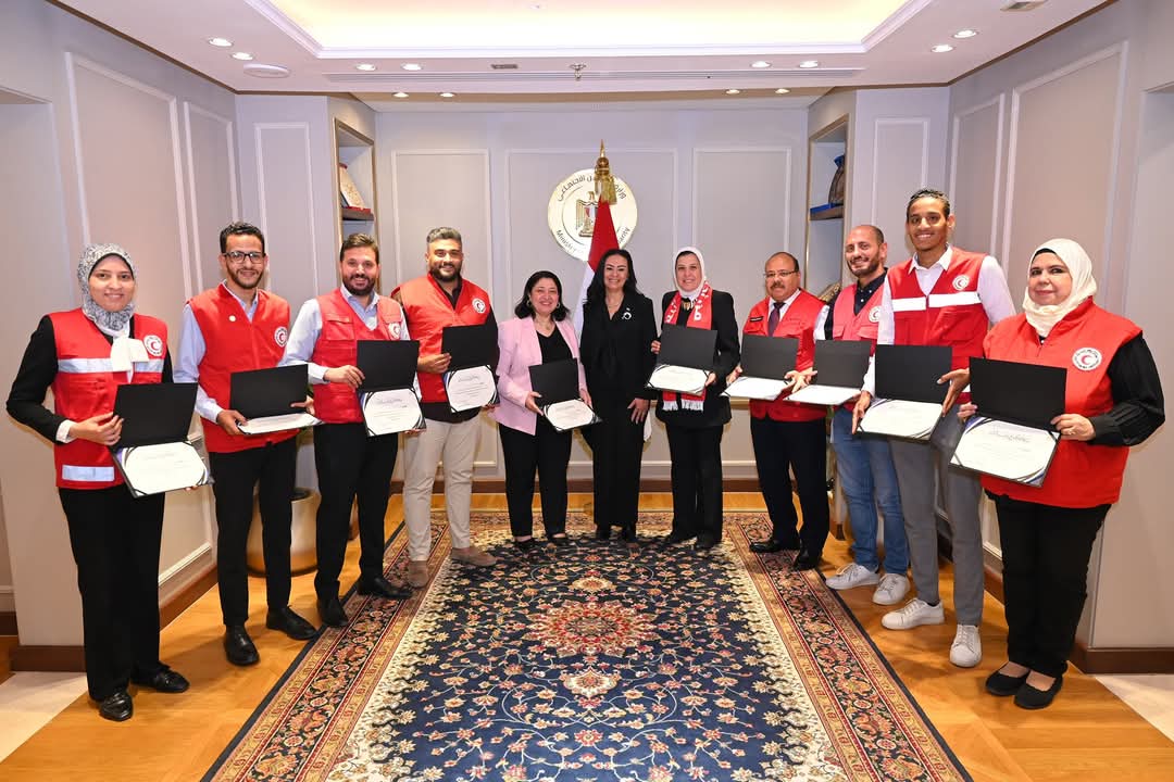 وزيرة التضامن تكرم فرق عملحملات ومراكز الإطعام خلال رمضان المبارك