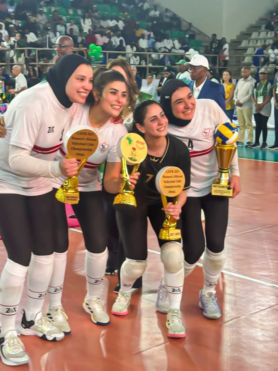 سيطرة زملكاوية على جوائز الإتحاد الإفريقى للكرة الطائرة 