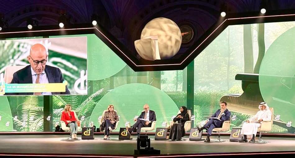 عبد اللطيف يستعرض الرؤية المصرية لمواءمة التعليم مع سوق العمل.. بالرياض 