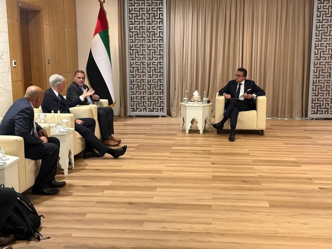 وزير الصحة يبحث التعاون مع ممثلى شركة جلاسكو GSK فى المجالات الطبية والبحثية