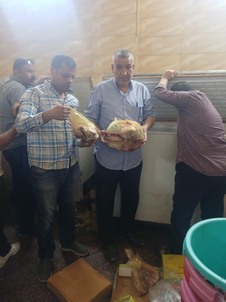 محافظة أسيوط تضبط مخالفات تموينية واسعة: حملات مكثفة تكشف أسمدة مغشوشة وسلع منتهية الصلاحية"