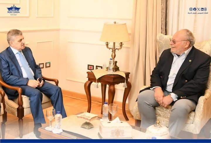 الملك السابق أحمد فؤاد الثانى فى ضيافة قناة السويس