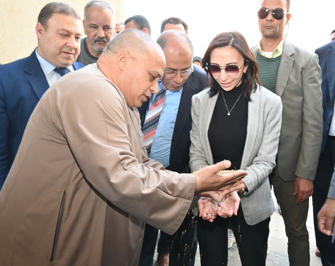 محافظ البحيرة تفتتح موسم توريد القمح وتتفقد صومعة زاوية غزال