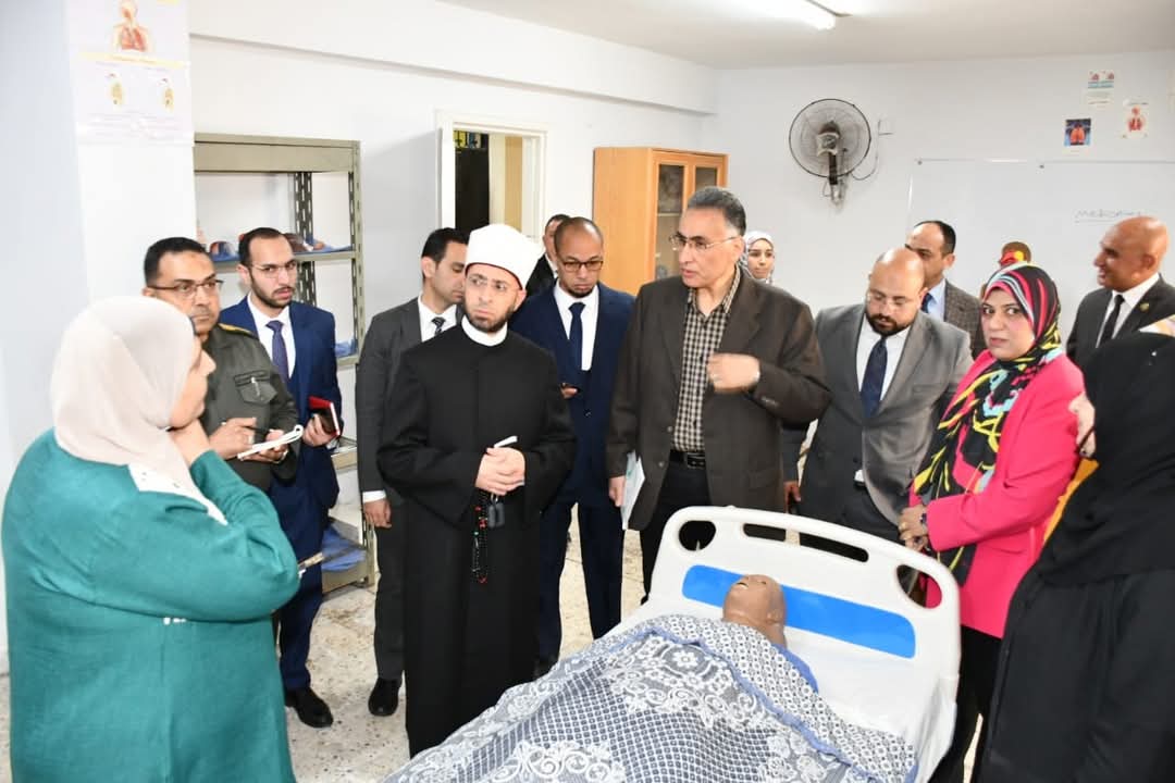 وزير الأوقاف :تطوير شامل لمعهد تمريض مستشفى الدعاة