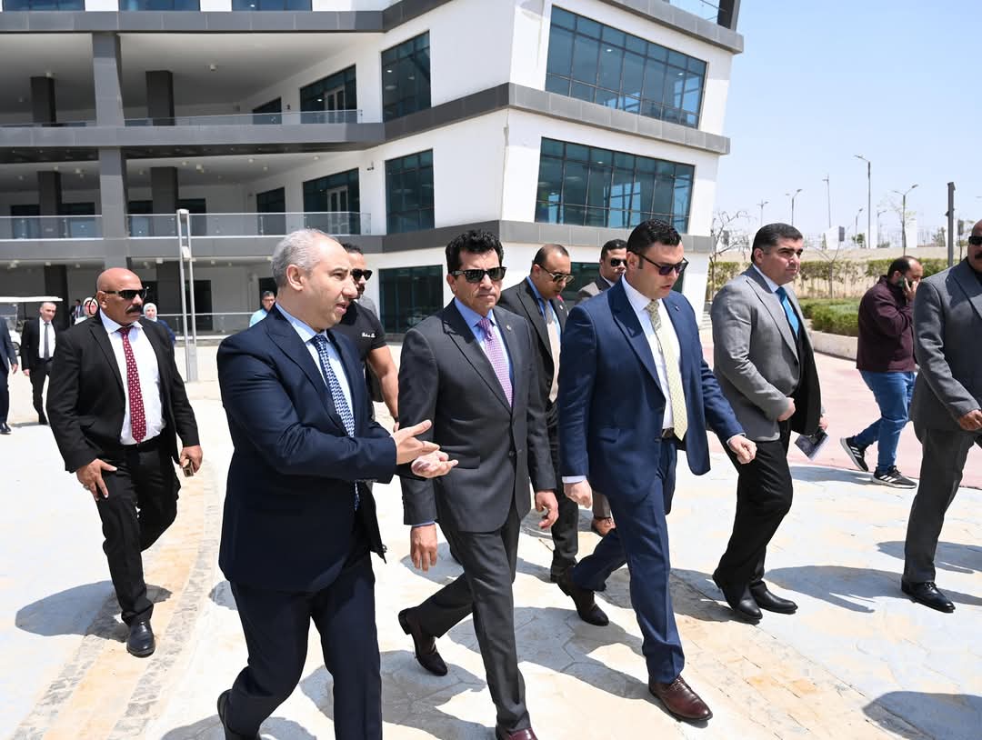 وزيرا الرياضة والإسكان يتفقدان منشآت "نادى النادى" بالعاصمة الإدارية الجديدة