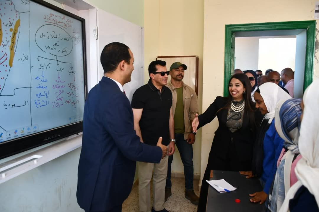 وزير الشباب يتفقد تنفيذ القوافل التعليمية والتنويرية بمدرسة سعد أبو ريده بشلاتين 
