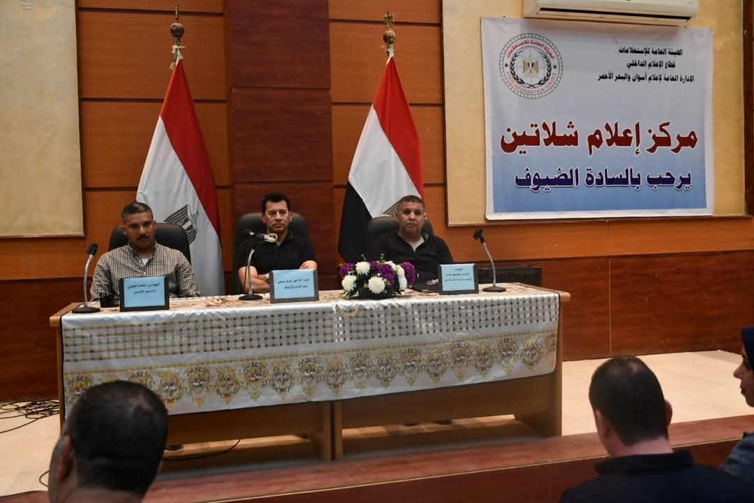 د. أشرف صبحى: تنمية قدرات الشباب..أحد أولويات العمل الحكومى
