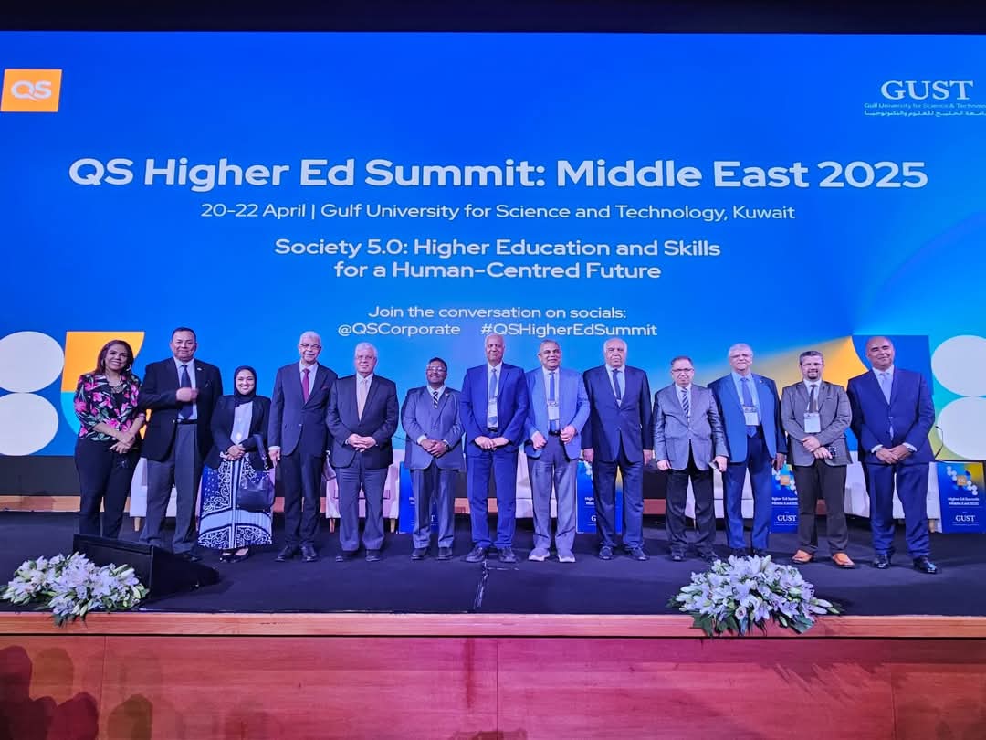 وزير التعليم العالى يستعرض إنجازات الجامعات المصرية فى قمة كيو إس 2025 بالكويت