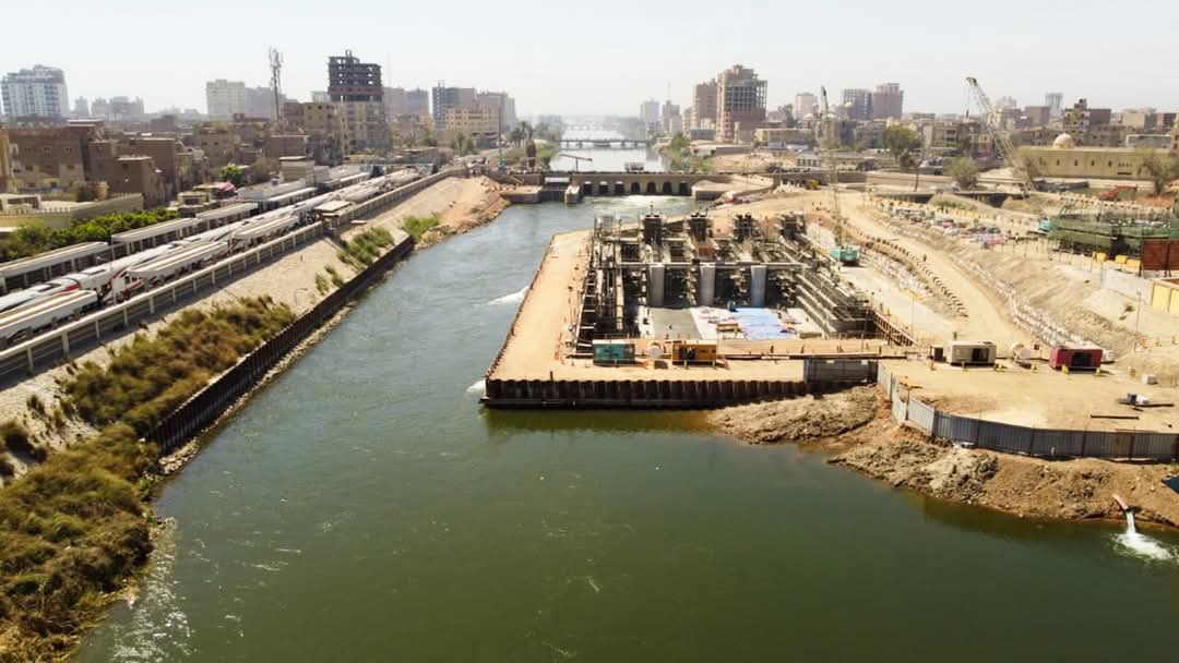 وزير الري يتابع الموقف التنفيذي لمشروع إنشاء مجموعة قناطر ديروط الجديدة