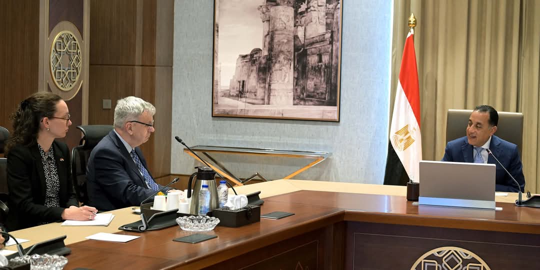 رئيس الوزراء يبحث مع السفير الألمانى الموضوعات ذات الاهتمام المشترك