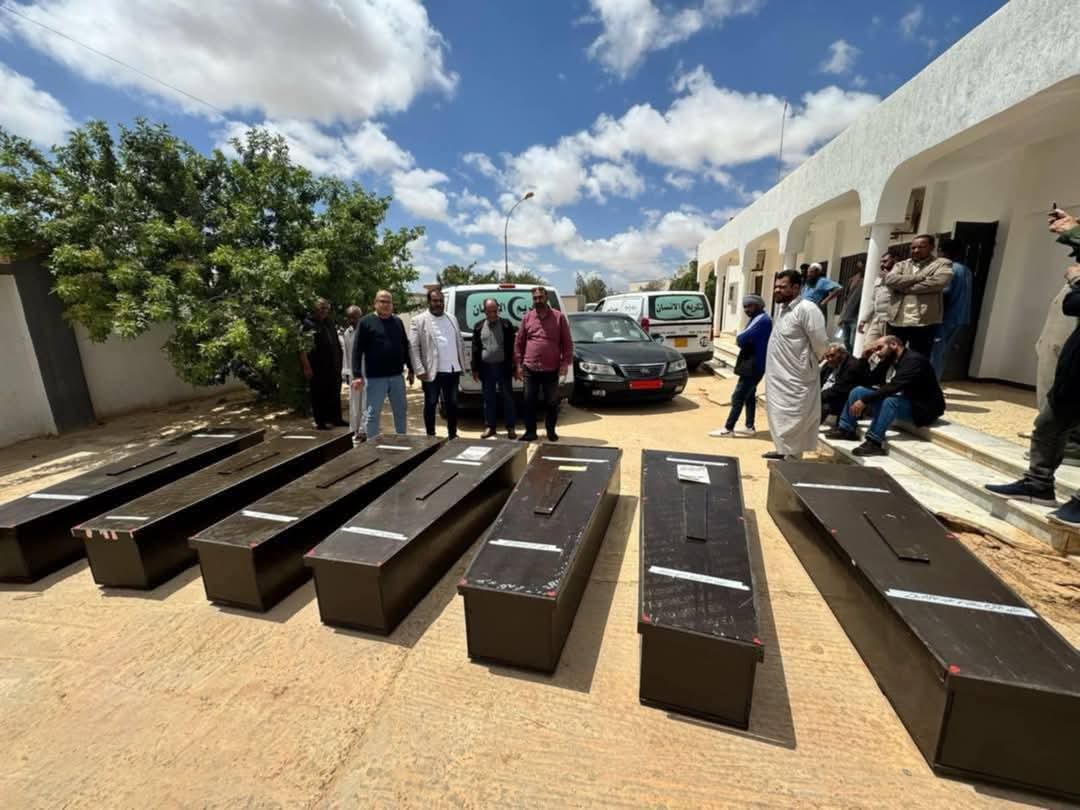 صلاة الجنازة على 7 شباب من الفيوم ضحايا طريق الموت في ليبيا