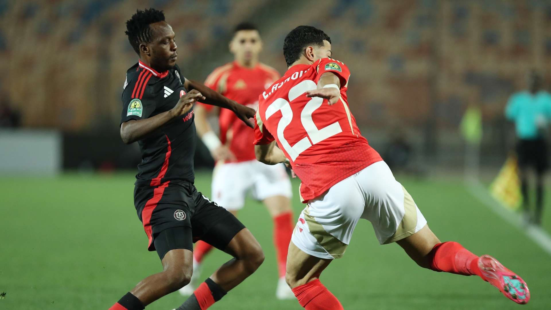 مباراة الأهلى وبتروجيت..بين اللعب والتأجيل