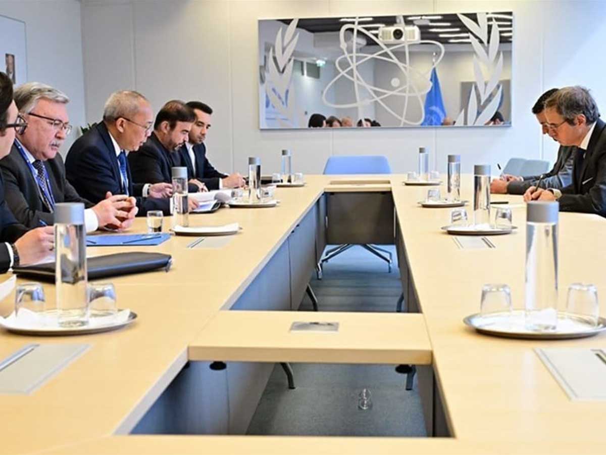 الصين وروسيا وإيران تؤكد على ضرورة الحوار الدبلوماسي .. بشأن برنامج إيران النووي - الخبر لايف