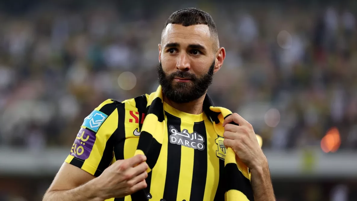 كريم بنزيمة مستمر في الملاعب.. الاتحاد يتحرك لتمديد عقده حتى 2027