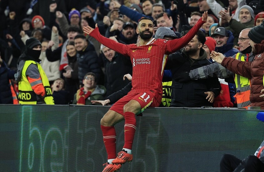 محمد صلاح يفوز بجائزة أفضل لاعب فى الدورى الإنجليزى