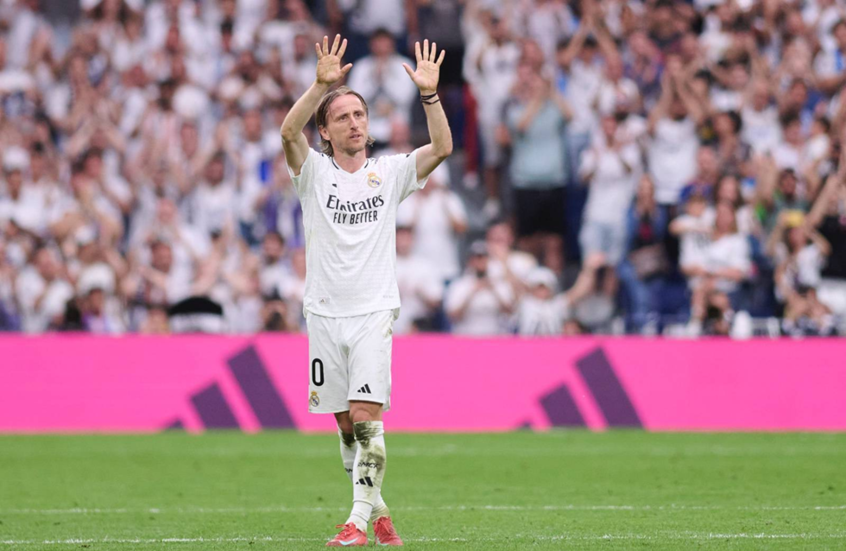كيليان مبابى يرتدى رقم 10 فى ريال مدريد بعد مودريتش