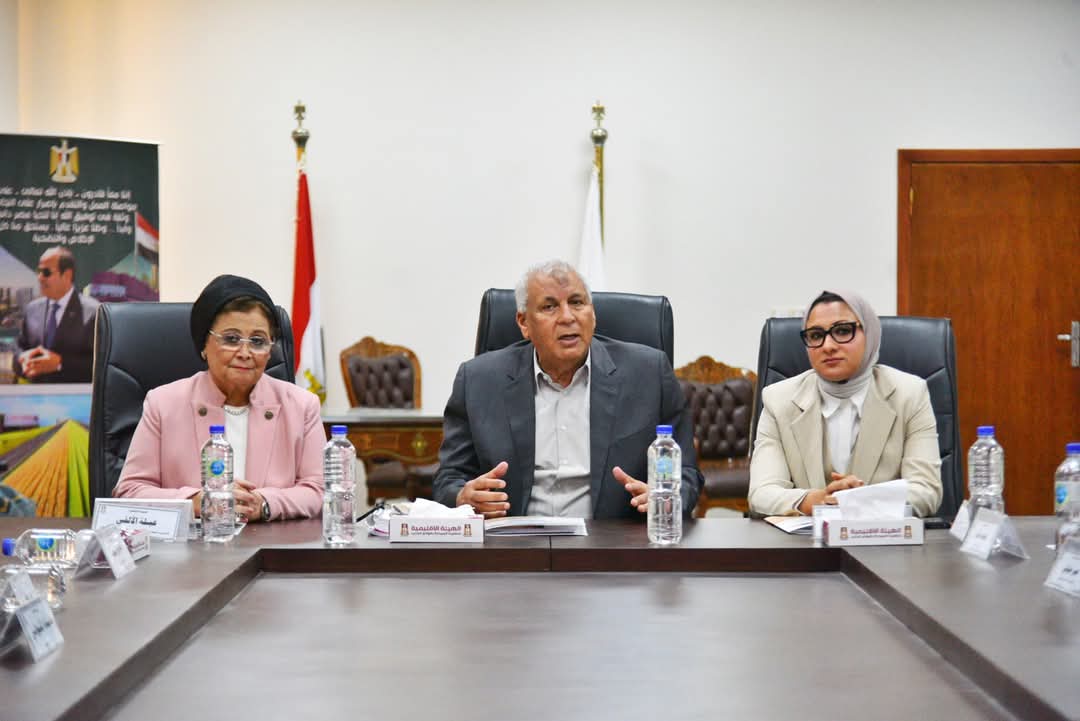 نائب وزير الصحة تشد اجتماع المجلس الإقليمي للسكان بالوادى الجديد