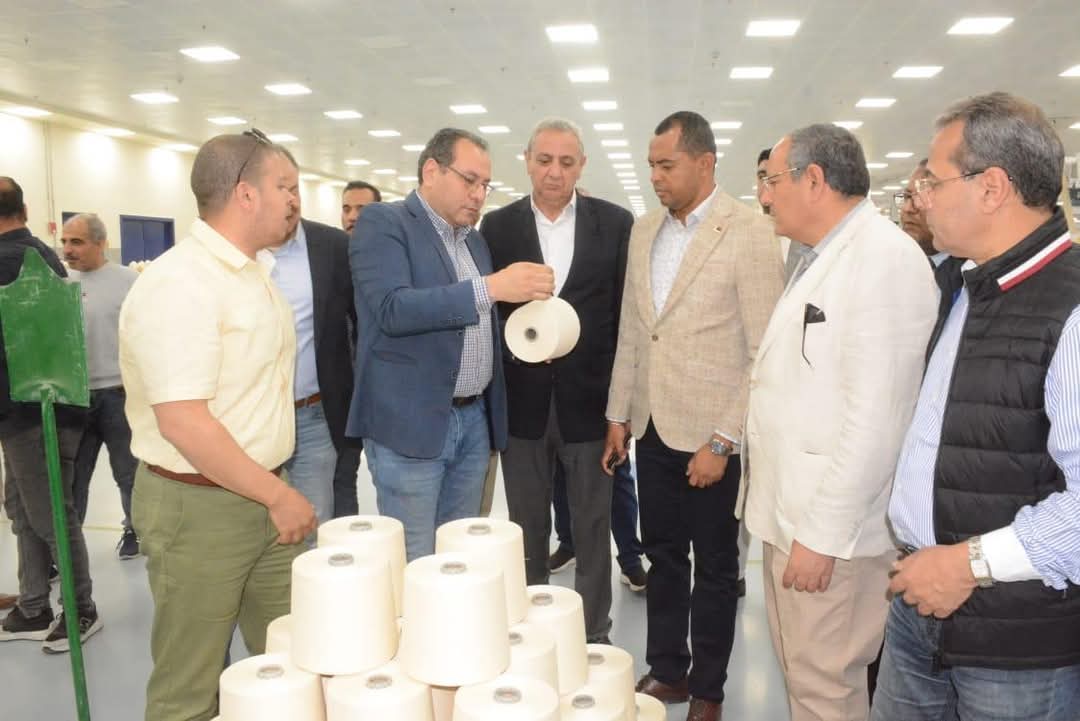 وزير زراعة مدغشقر يشيد بالإمكانات الصناعية ل"غزل المحلة"