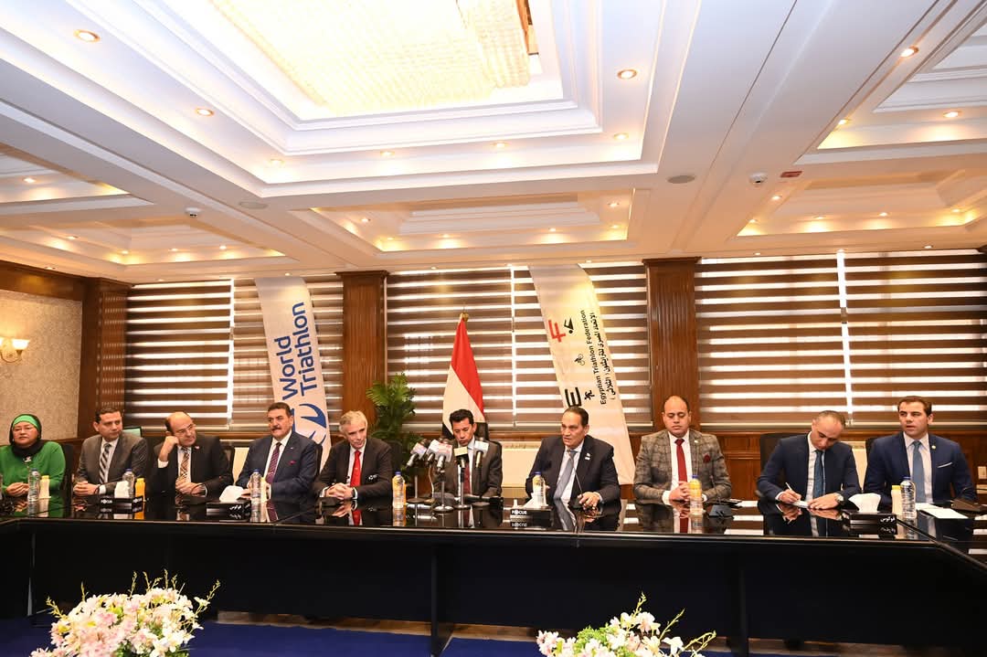 وزير الرياضة يشهد الإعلان عن البطولات العربية والإفريقية للترايثلون بالجلالة - الخبر لايف