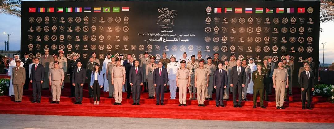 الرئيس يشهد إنطلاق بطولة العالم العسكرية للفروسية رقم (25) لقفز الحواجز