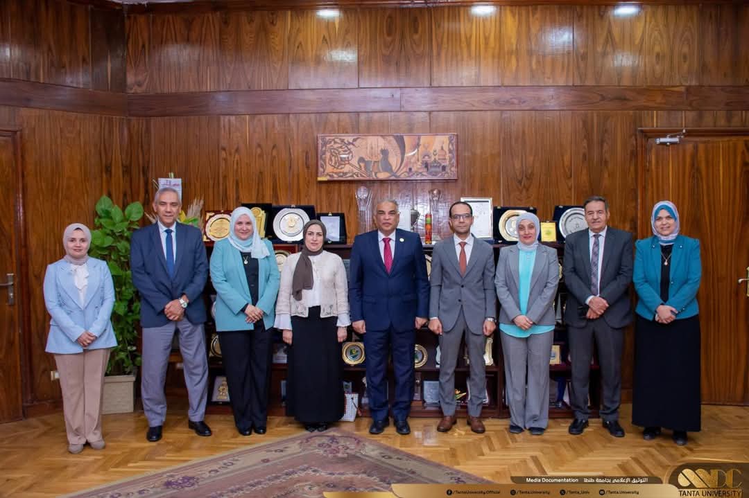 رئيس جامعة طنطا يستقبل فرق الاعتماد المؤسسى والبرامجى لكلية الحاسبات والمعلومات
