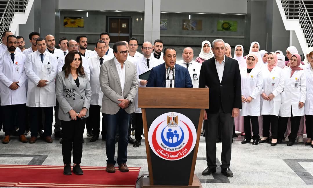 مدبولى : كل التقدير لأطقم "الجيش الأبيض" الأطباء وأعضاء هيئة التمريض