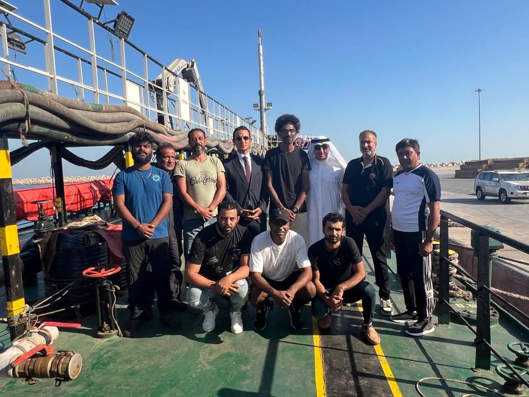 وزارة الخارجية والهجرة تتابع حالة البحارة المصريين بالإمارات
