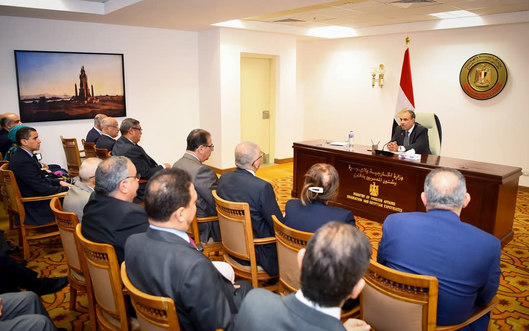 وزير الخارجية يلتقى بقيادات وأعضاء السلك الدبلوماسى والقنصلى