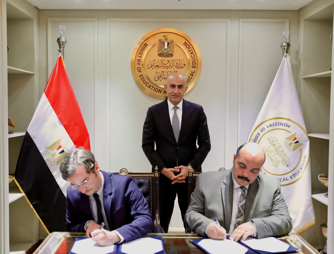 وزير التعليم يعلن إعادة إطلاق اختبار "SAT" رسميًا فى مصر