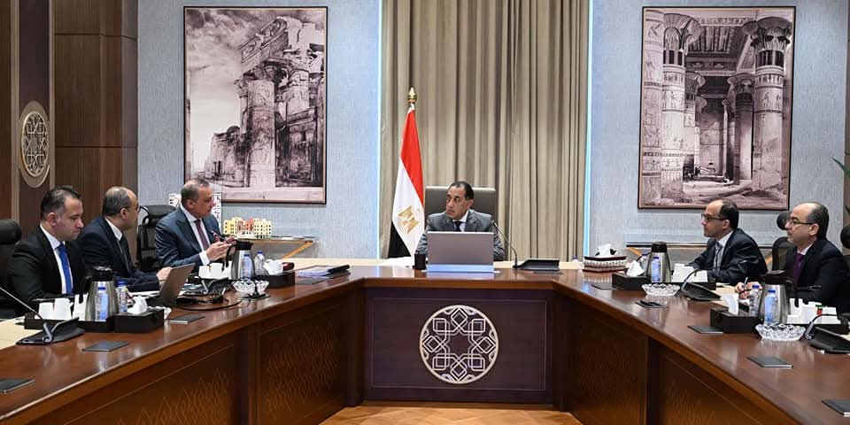رئيس الوزراء يستعرض الموقف التنفيذى لمشروعات صندوق التنمية الحضرية