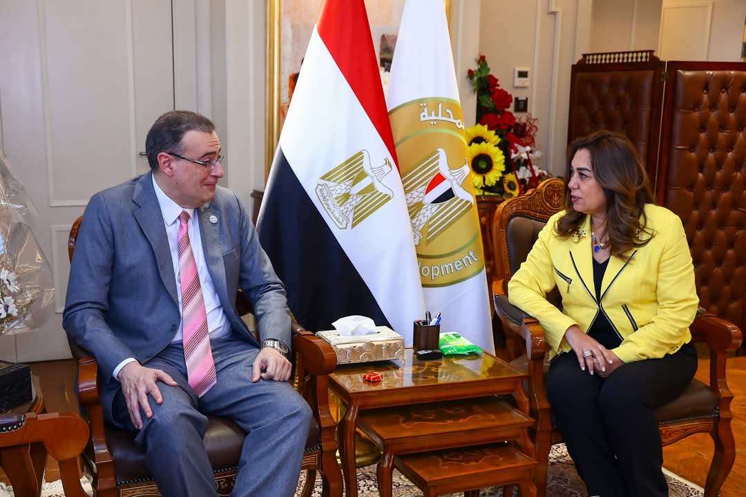 تطوير الهياكل التنظيمية والوظيفية لدواوين عموم المحافظات