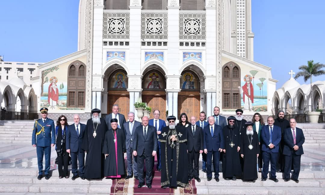 البابا تواضروس يستقبل الرئيس اللبنانى