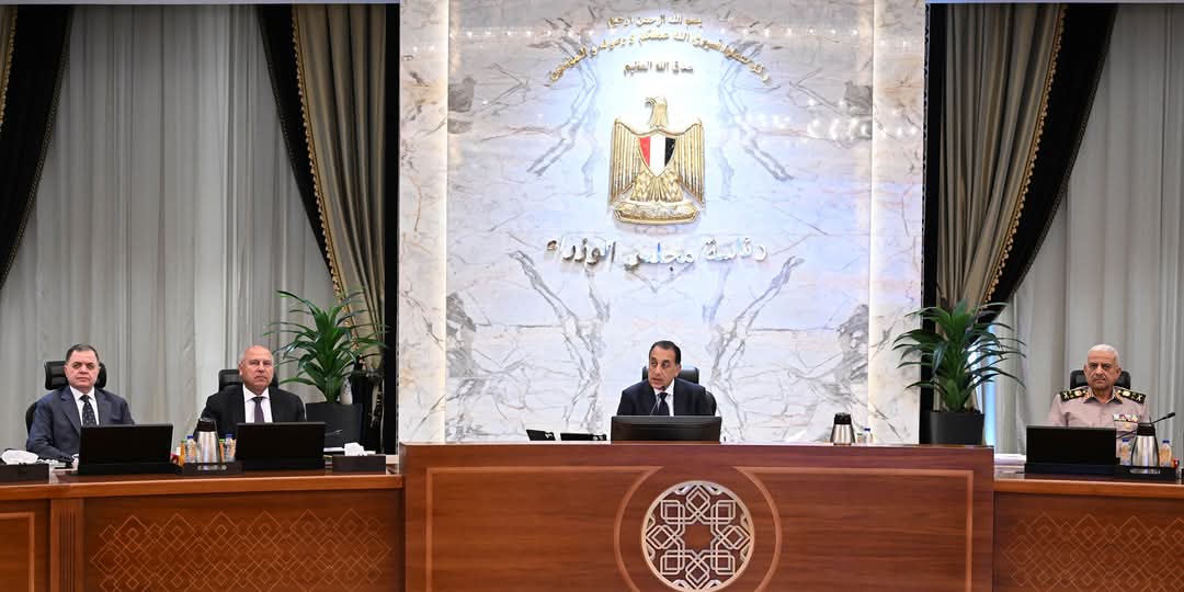 رئيس الوزراء: إزالة أى تحديات من الممكن أن تواجه قطاع الصناعة