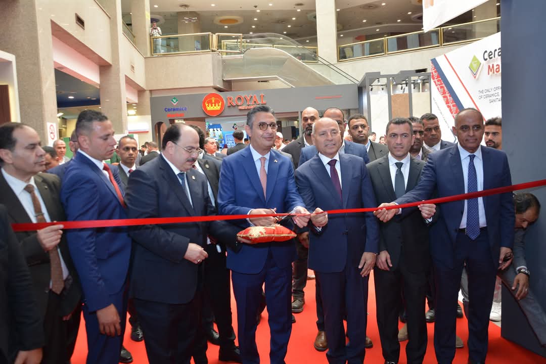 وزير التموين ومحافظ القاهرة يفتتحان معرض "سيراميكا ماركت 2025"