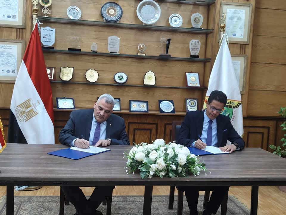 جهاز حماية وتنمية البحيرات والثروة السمكية يوقّع بروتوكول تعاون مع جامعة بنها 