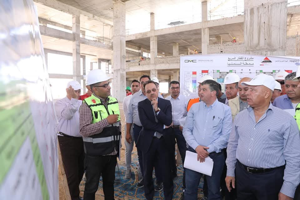 وزير الصناعة والنقل يتفقد الخط الثاني للقطار الكهربائي السريع في المسافة من القاهرة حتى المنيا