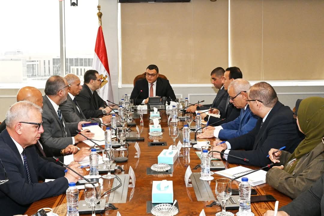 وزير الإسكان:إعداد حصر كامل بكافة المدن للوقوف على أداء شركات التشغيل والصيانة