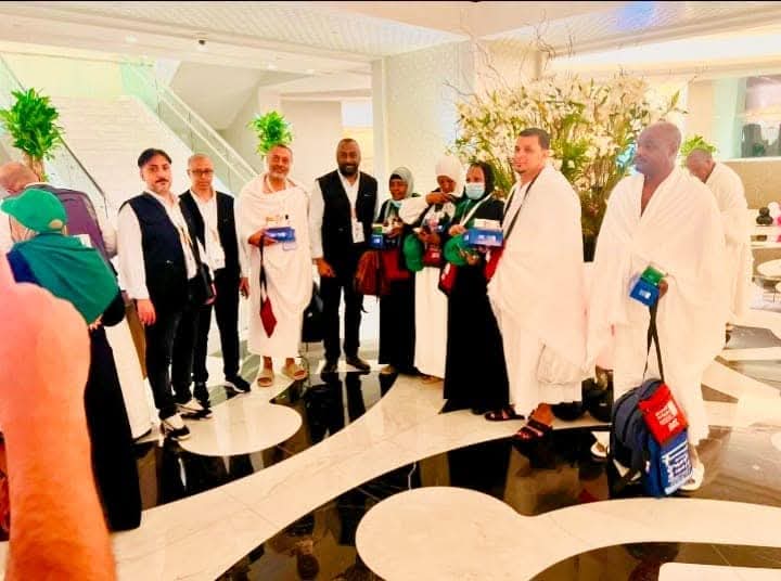شريف فتحى:تنسيق كامل مع مختلف الجهات لتقديم كافة التسهيلات والخدمات لحجاج السياحة