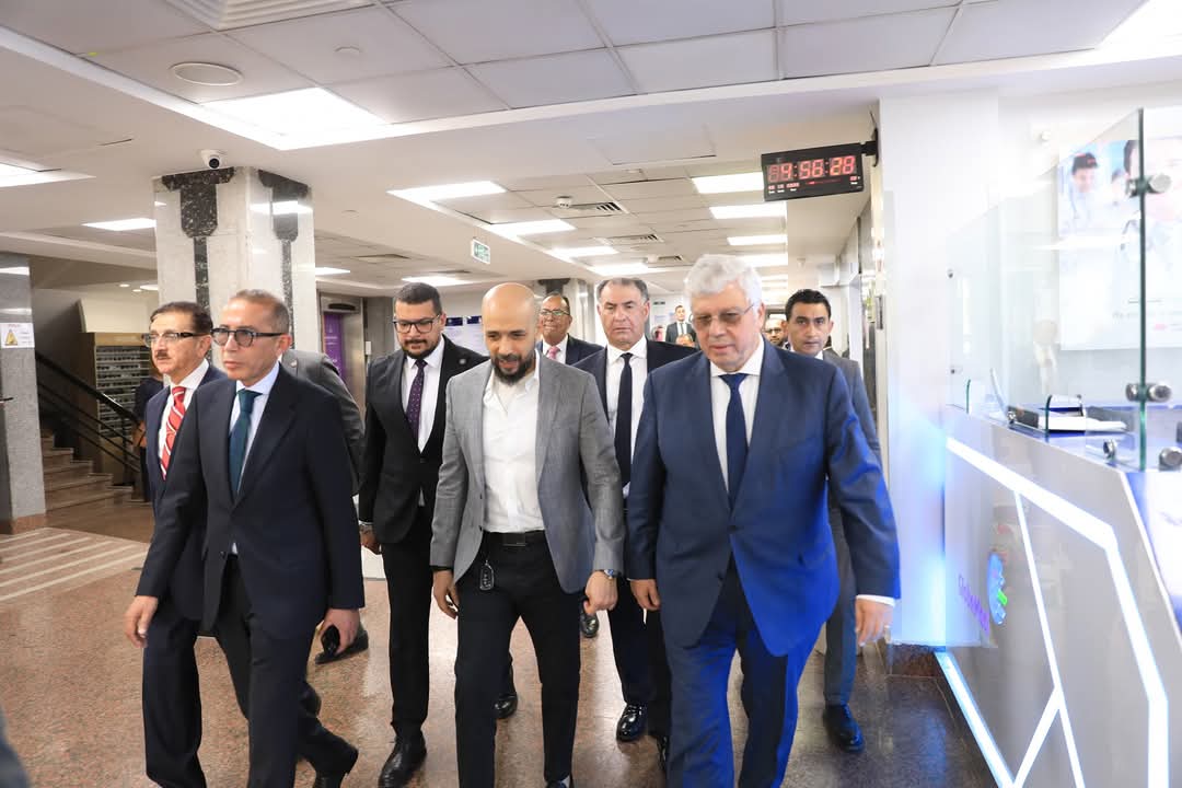 وزير التعليم العالى يتفقد مستشفى سعاد كفافى الجامعى