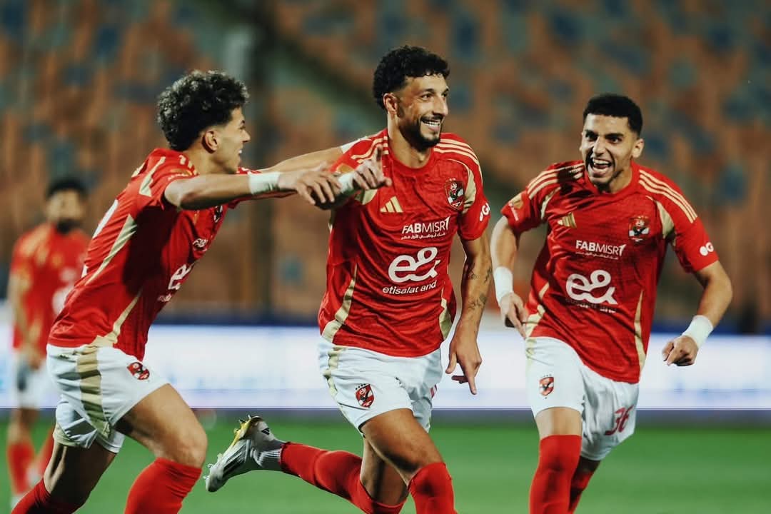 الأهلى فاز بسداسية وبطولة الدورى المحلية